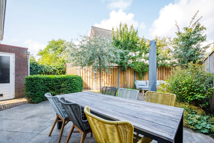 Foto 14 van Madeliefstraat 8