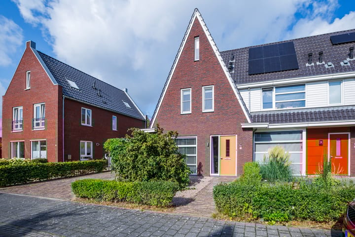 Foto 24 van Madeliefstraat 8