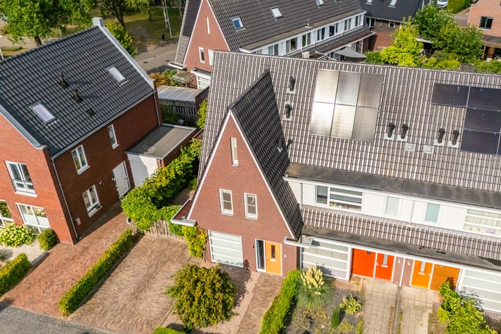 Foto 46 van Madeliefstraat 8