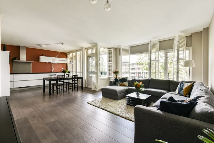 Foto 2 van Vesuvius 24