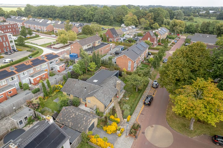 Photo 2 of Professor Ulricus Huberstraat 15