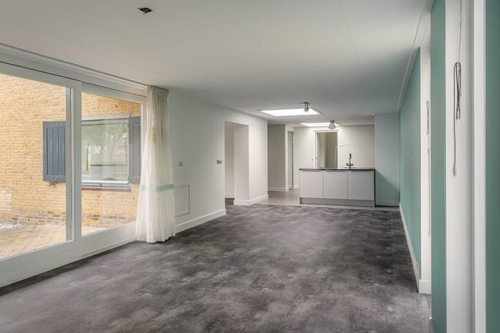 Photo 16 of Professor Ulricus Huberstraat 15