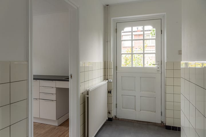 Photo 30 of Professor Ulricus Huberstraat 15