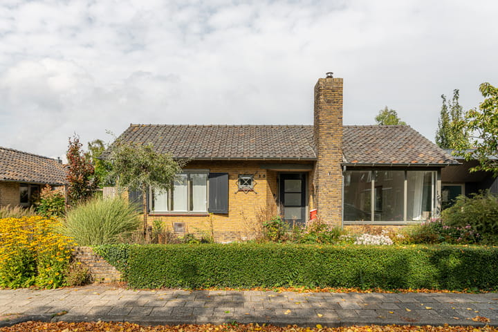 Photo 33 of Professor Ulricus Huberstraat 15