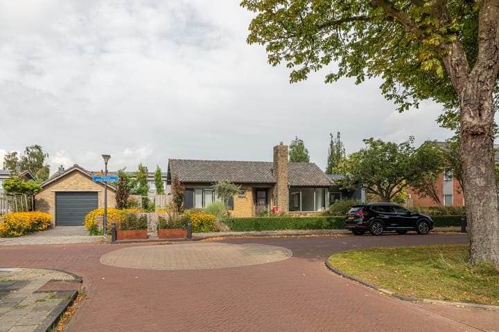 Photo 47 of Professor Ulricus Huberstraat 15