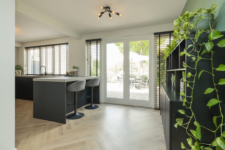 Foto 16 van Theo van Doesburglaan 11