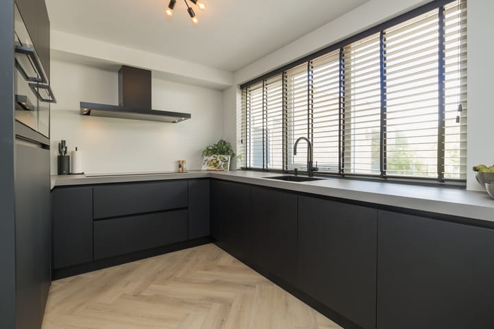 Foto 18 van Theo van Doesburglaan 11