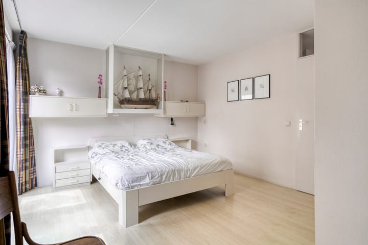 Photo 4 of Galadriel 26