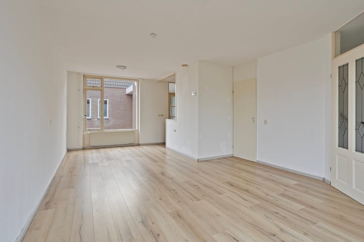 Foto 11 van Beatrixlaan 1