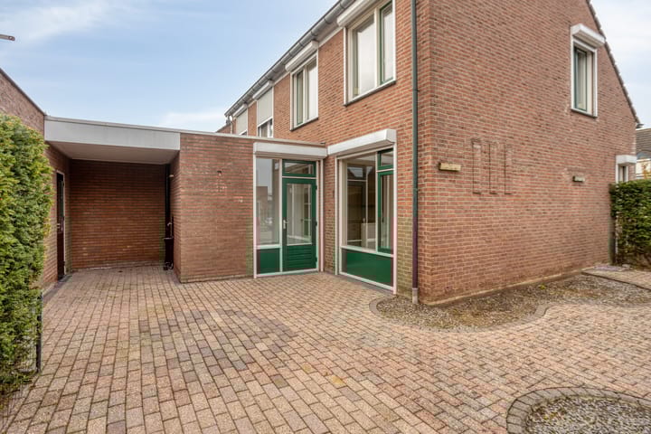 Foto 35 van Beatrixlaan 1