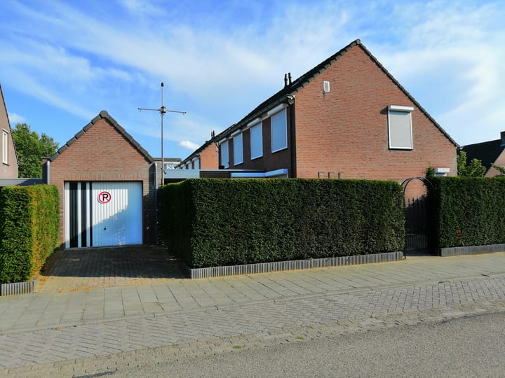 Foto 40 van Beatrixlaan 1