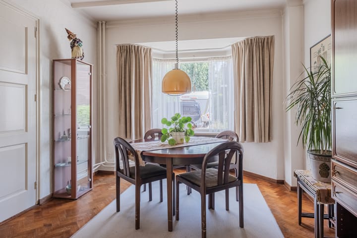 Foto 8 van Emmastraat 19