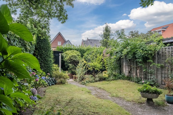 Foto 24 van Emmastraat 19