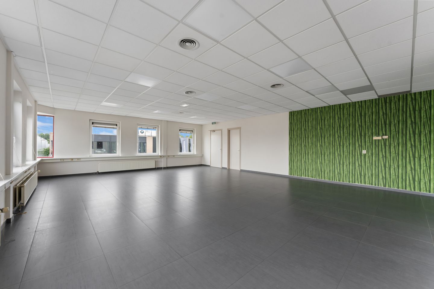 Bekijk foto 4 van Van 't Hoffstraat 25