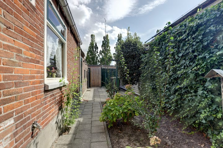 Foto 23 van Burgemeester Hagelaan 16