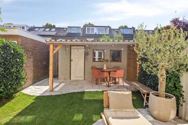 Foto 33 van De Genestetstraat 26