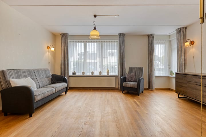 Foto 9 van Den Hof 23