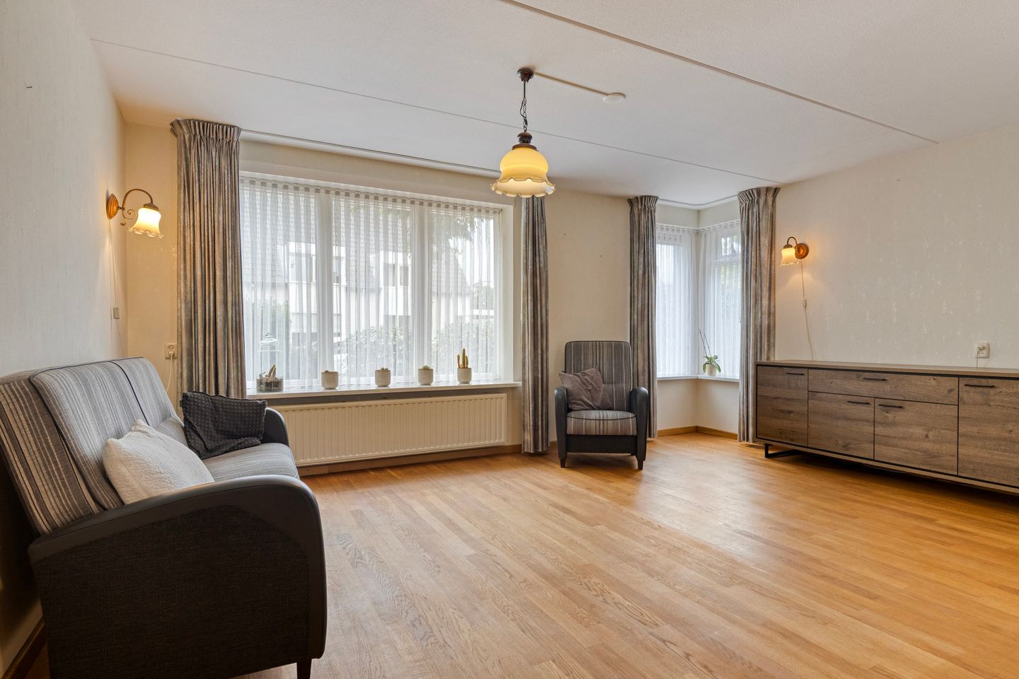 Foto 10 van Den Hof 23