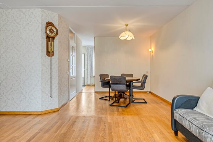 Foto 12 van Den Hof 23