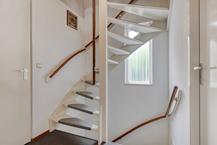 Foto 21 van Den Hof 23