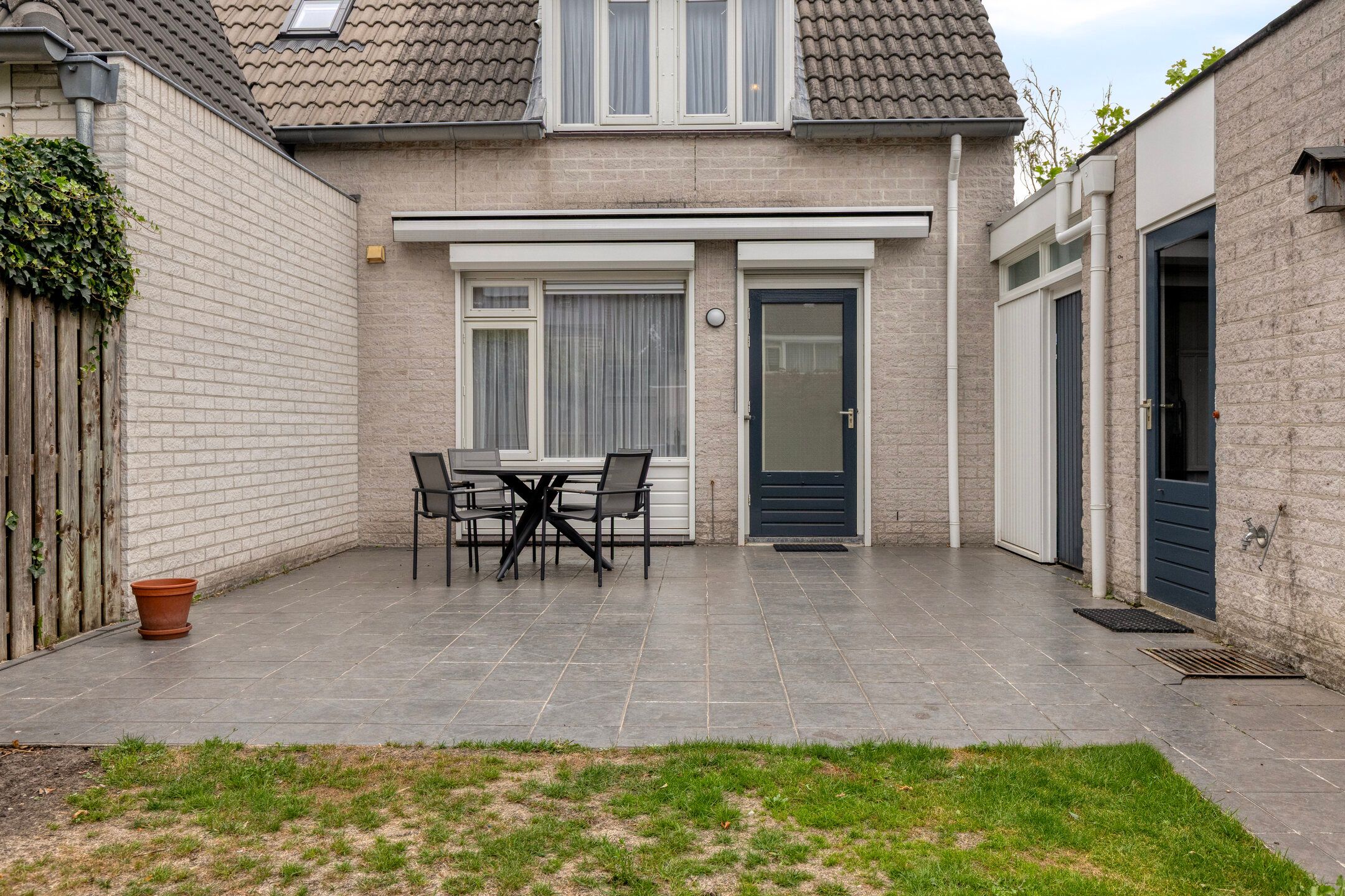 Foto 27 van Den Hof 23