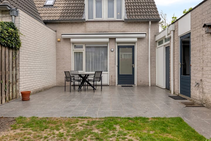 Foto 27 van Den Hof 23