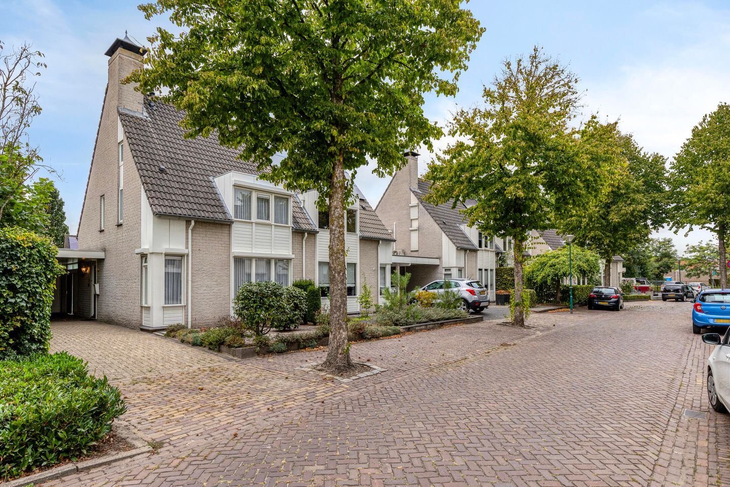 Foto 29 van Den Hof 23