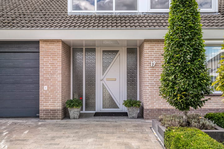 Photo 3 of Verzetsheldenlaan 19