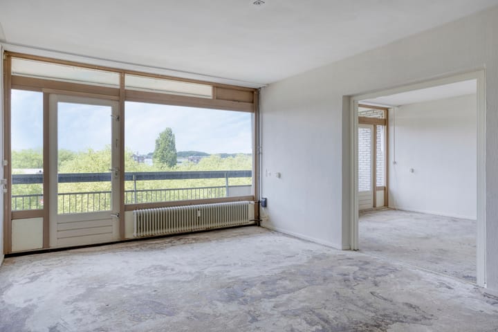 Photo 2 of Cloekplein 64