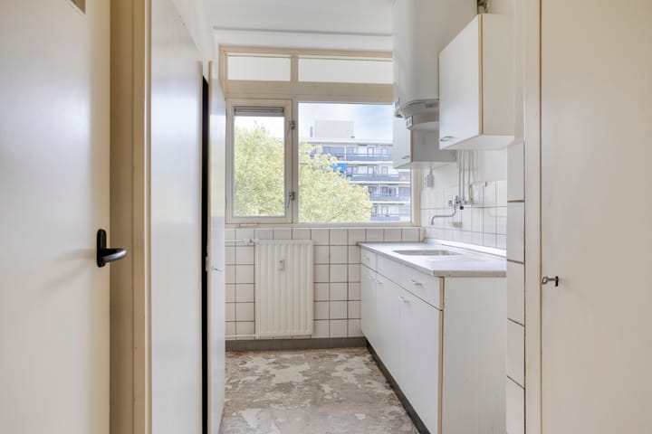 Photo 3 of Cloekplein 64