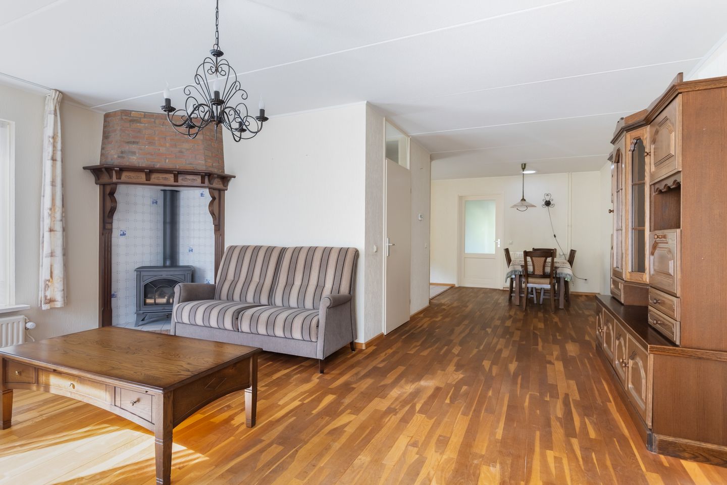 Photo 5 of Schras 24-A