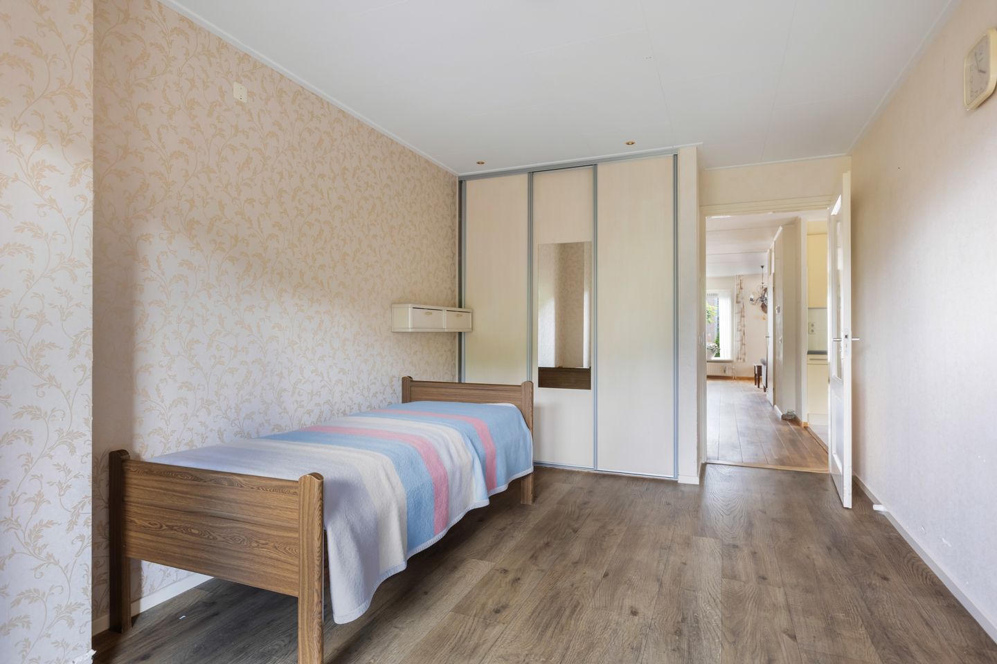 Photo 14 of Schras 24-A