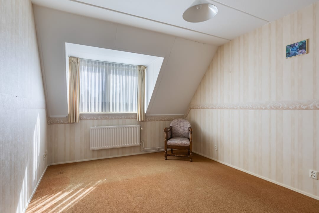 Photo 23 of Schras 24-A