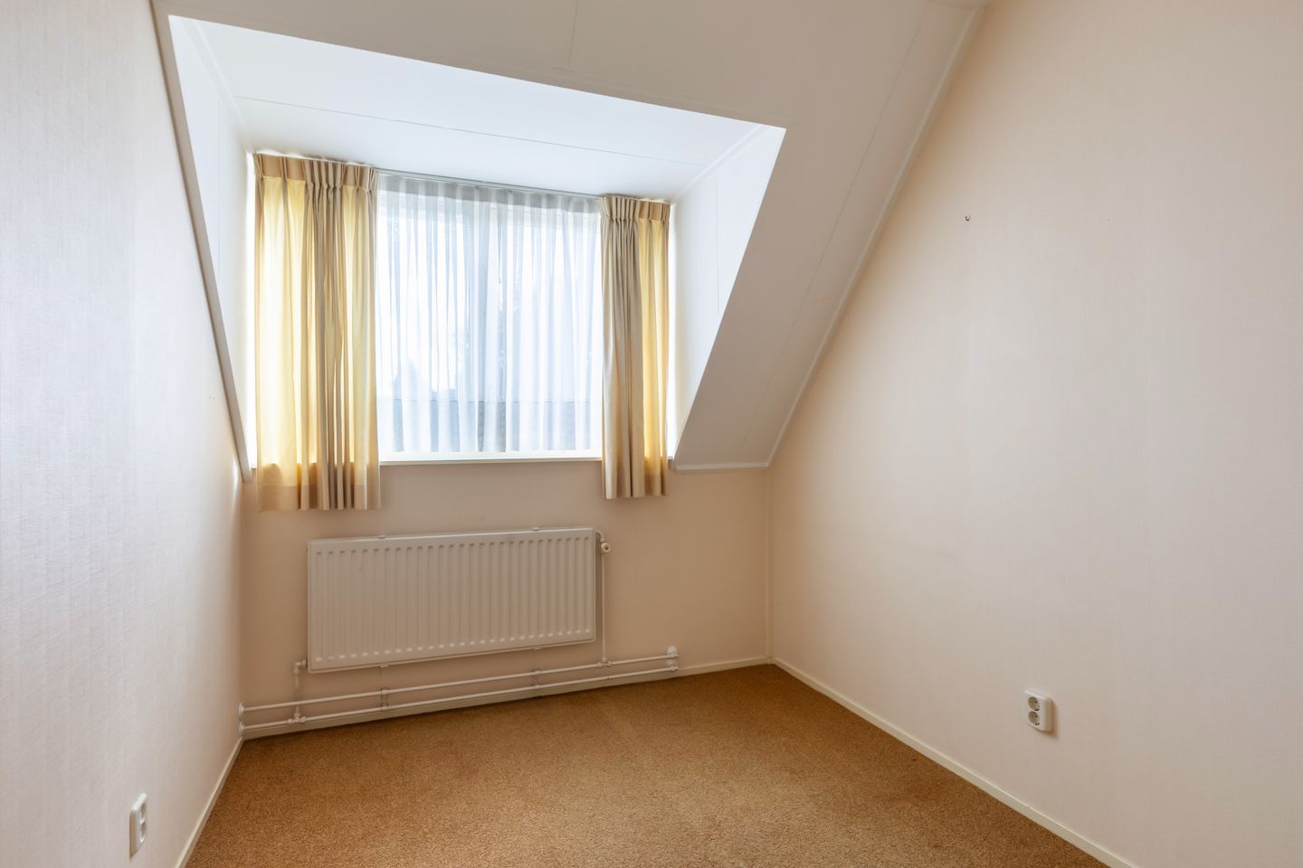 Photo 25 of Schras 24-A