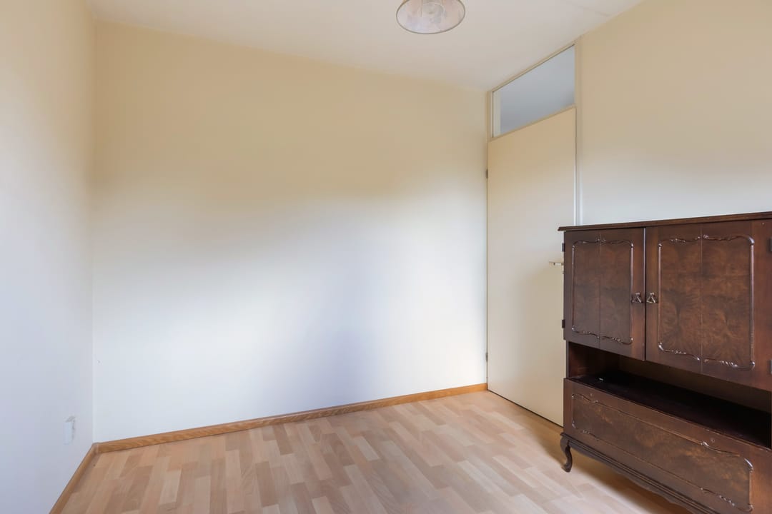 Photo 28 of Schras 24-A