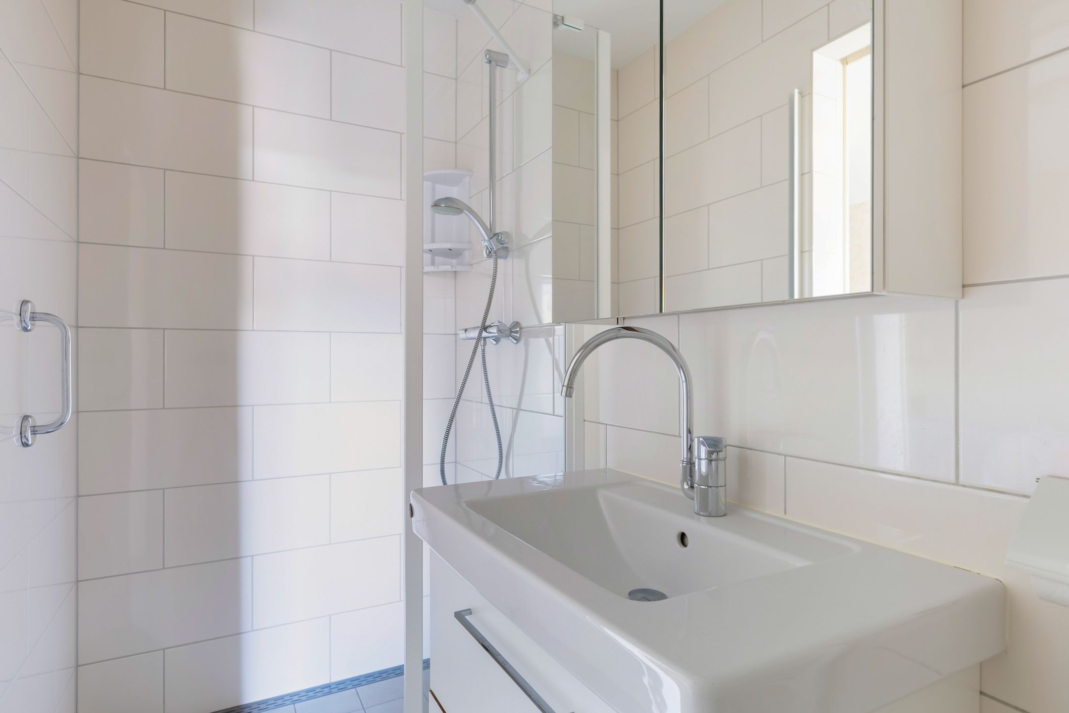 Photo 18 of Schras 24-A