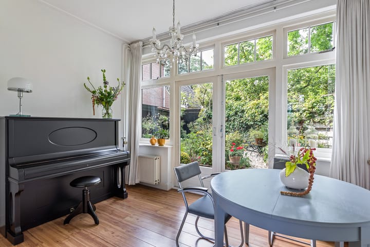 Photo 2 of van Markenstraat 13