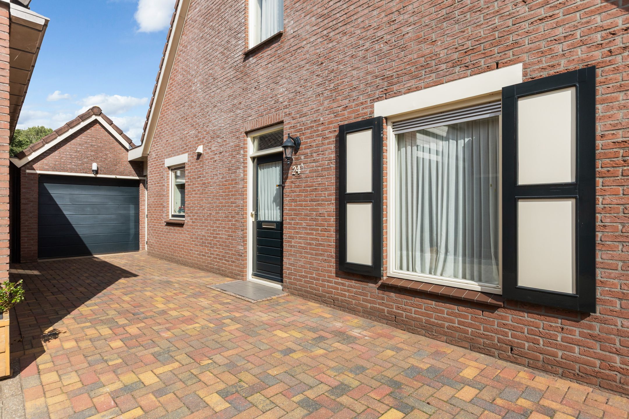 Photo 45 of Schras 24-A