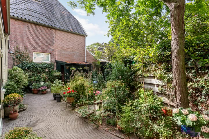 Photo 25 of van Markenstraat 13