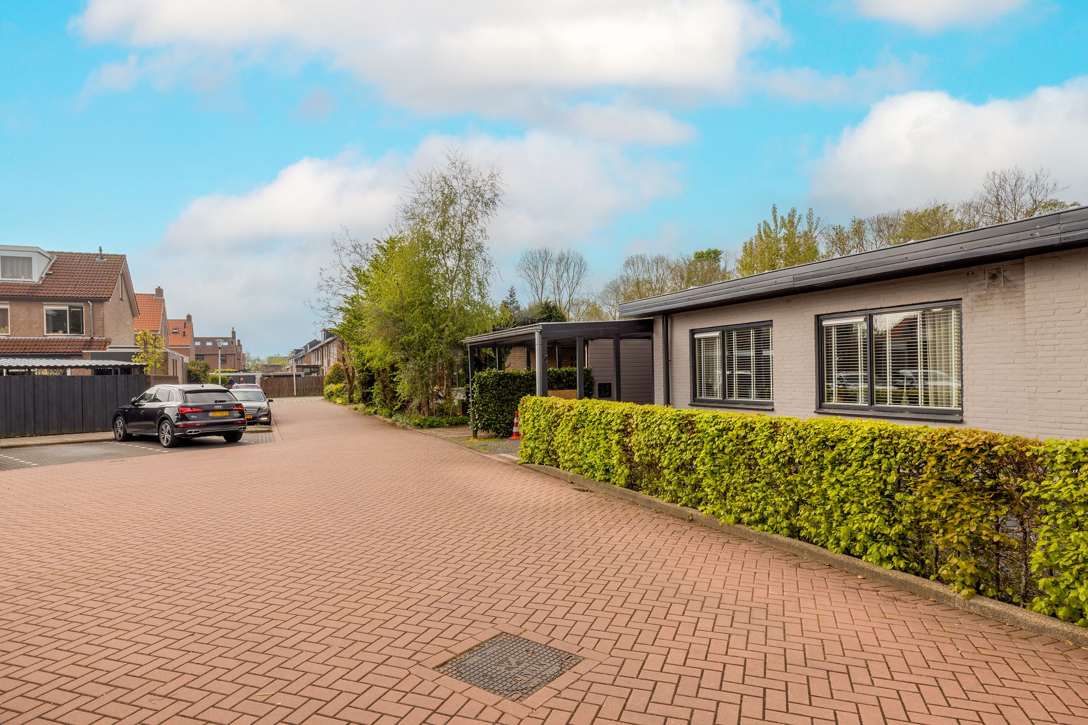Photo 39 of Merelstraat 3