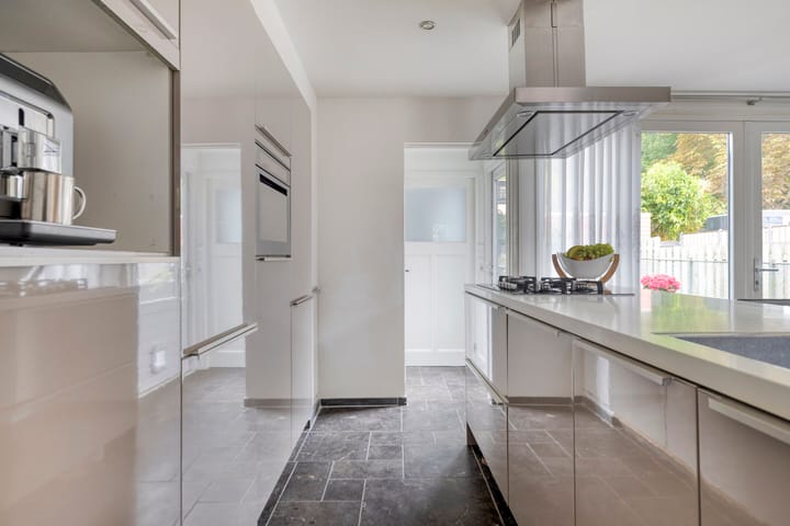 Photo 13 of Lange Achterweg 25