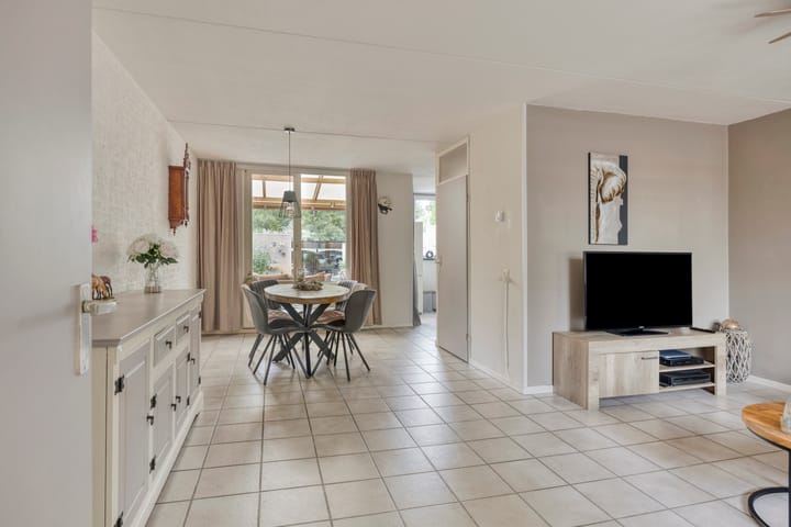 Foto 2 van Kerkplein 18