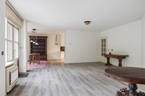 Madame Curieplein 48 tertiary image