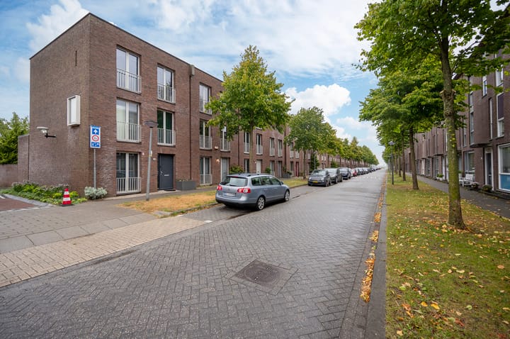 Foto 2 van Midzwaard 7