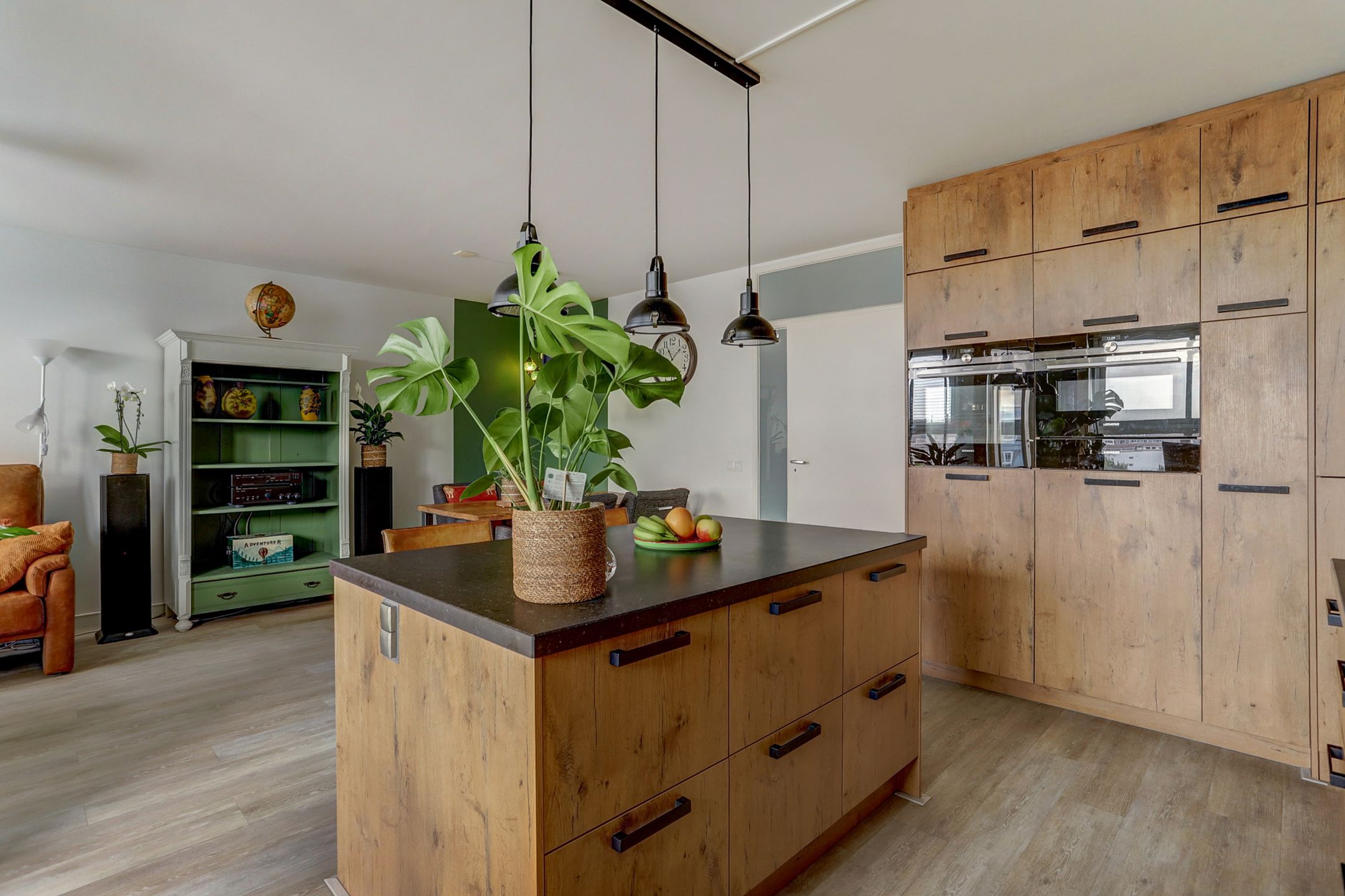 Foto 12 van Markt 245