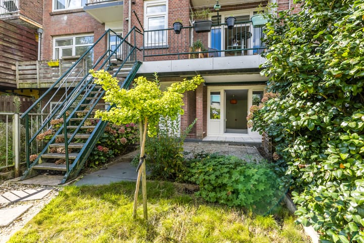 Photo 4 of Professor Kamerlingh Onneslaan 110-B