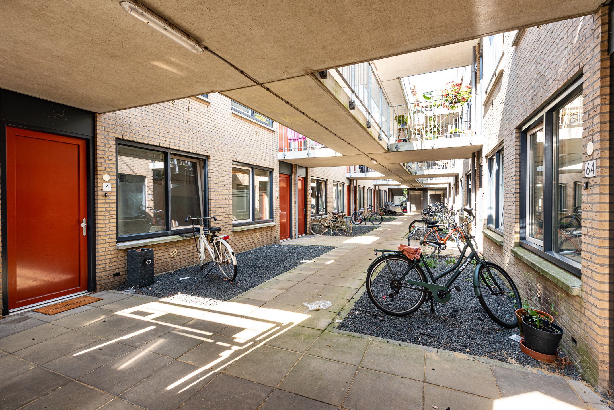 Foto 18 van Berlagestraat 6