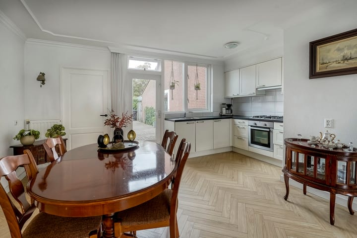 Foto 14 van Hercules 84