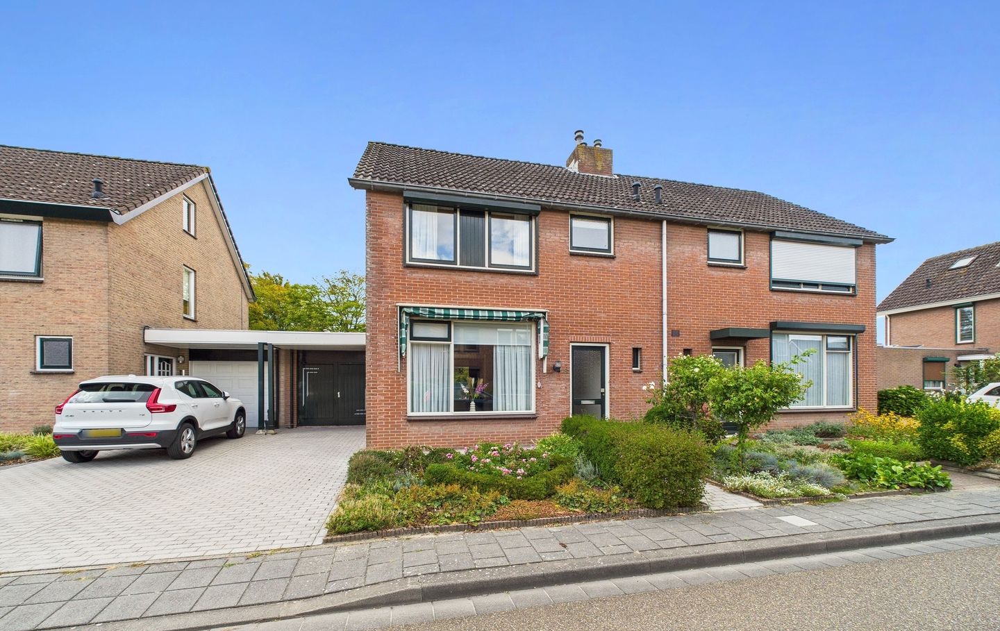 Foto 1 van ds. Raamshof 8