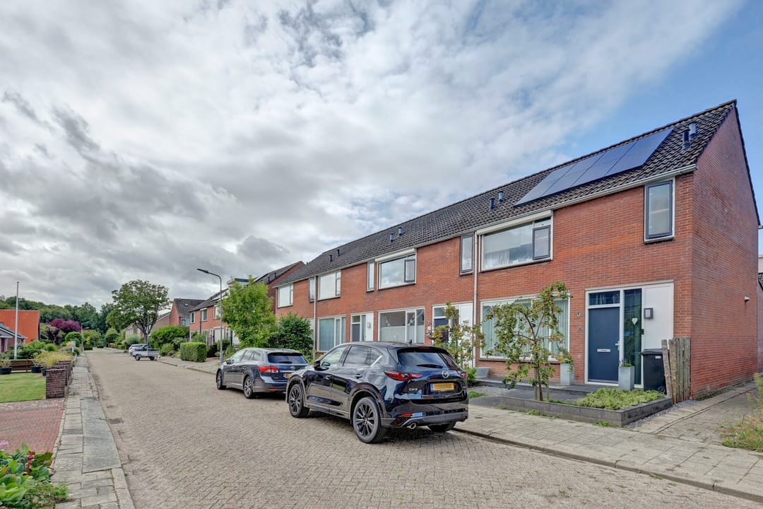 Foto 8 van Bisschopstraat 18